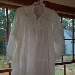Vintage Gilligan O'Malley night gown